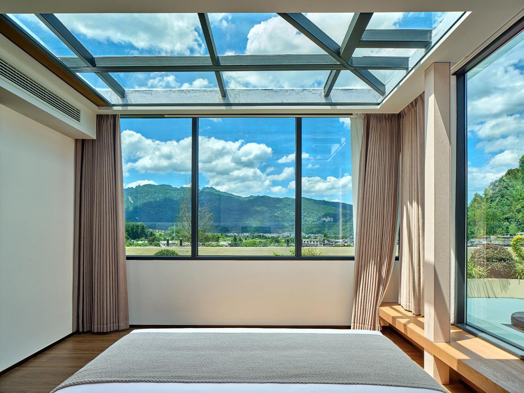 Zhangjiajie Utopia Hotel--Free One Way Pick Up Service Over 2 Nights ภายนอก รูปภาพ